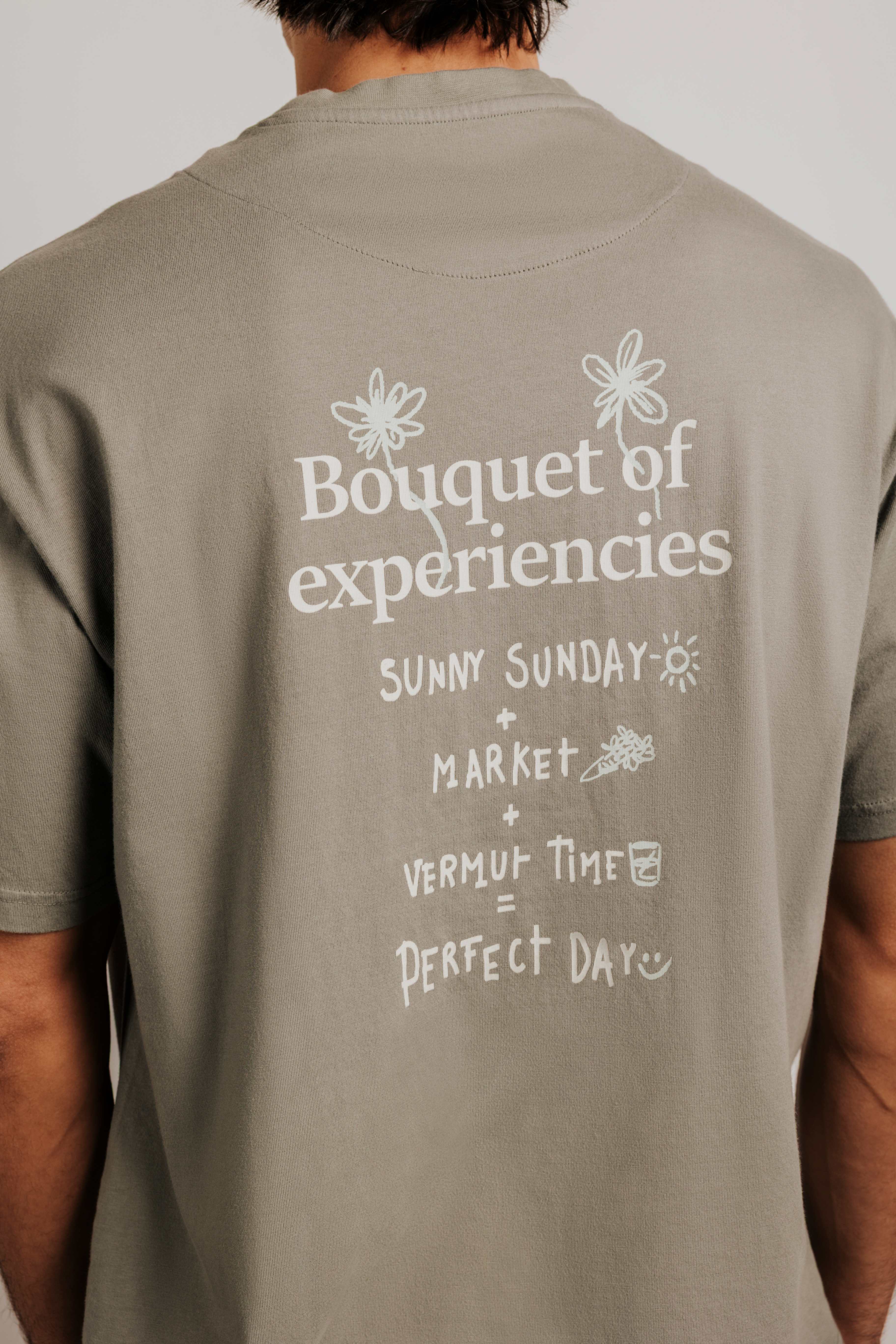 Camiseta oversize bouquet - Image 3