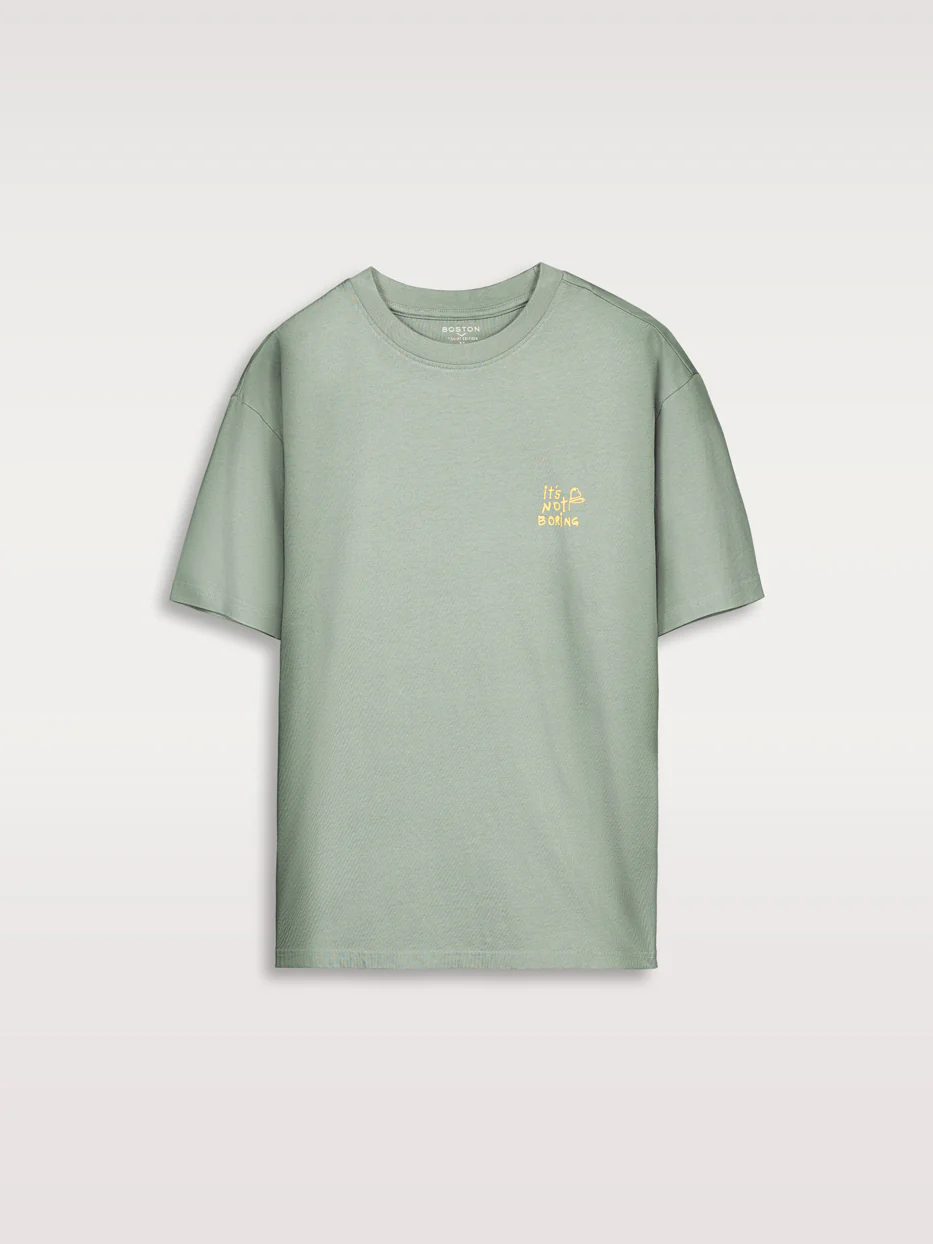 Camiseta confort 'It's not boring' - Image 6