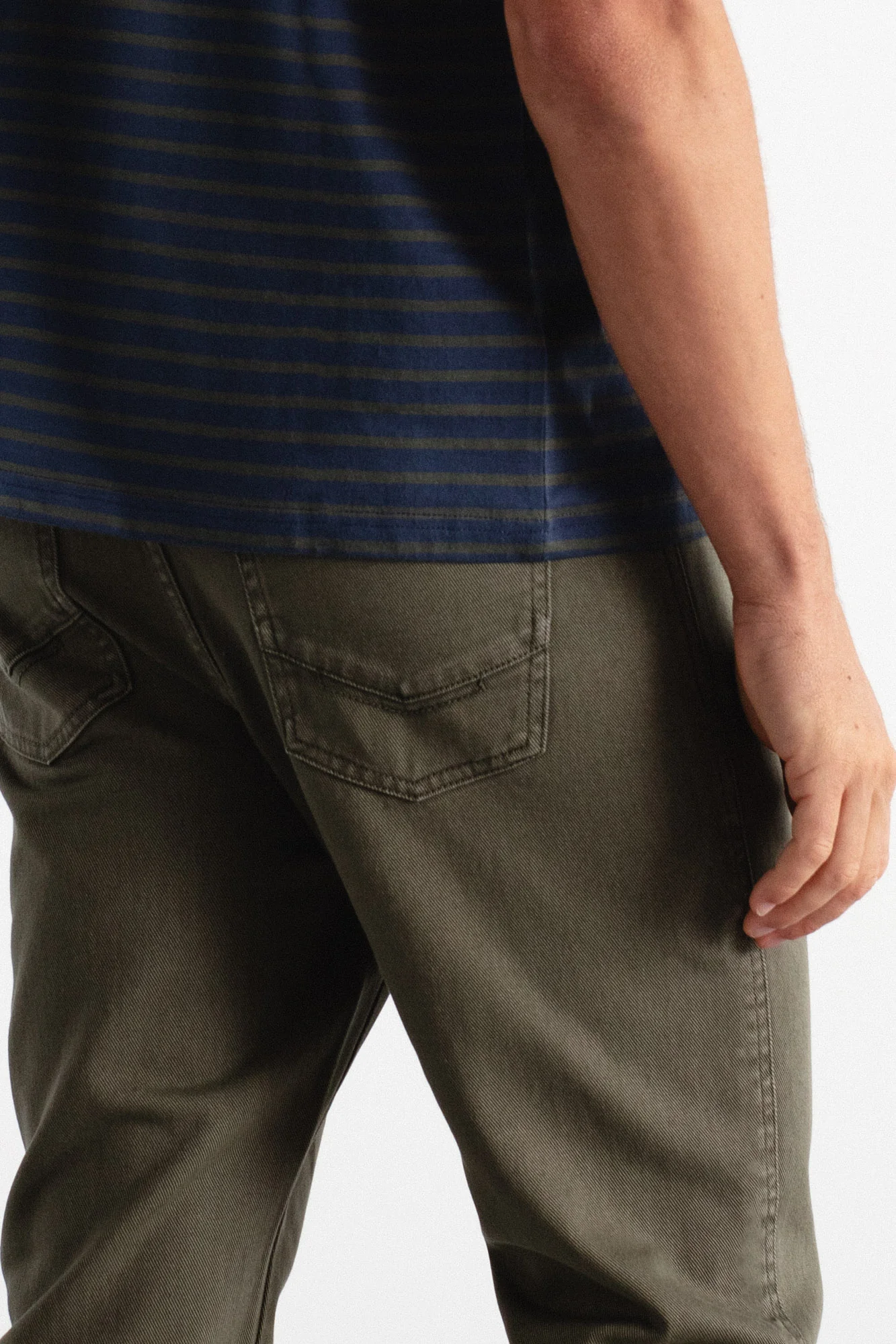 Pantalón cinco bolsillos tapered - Image 3