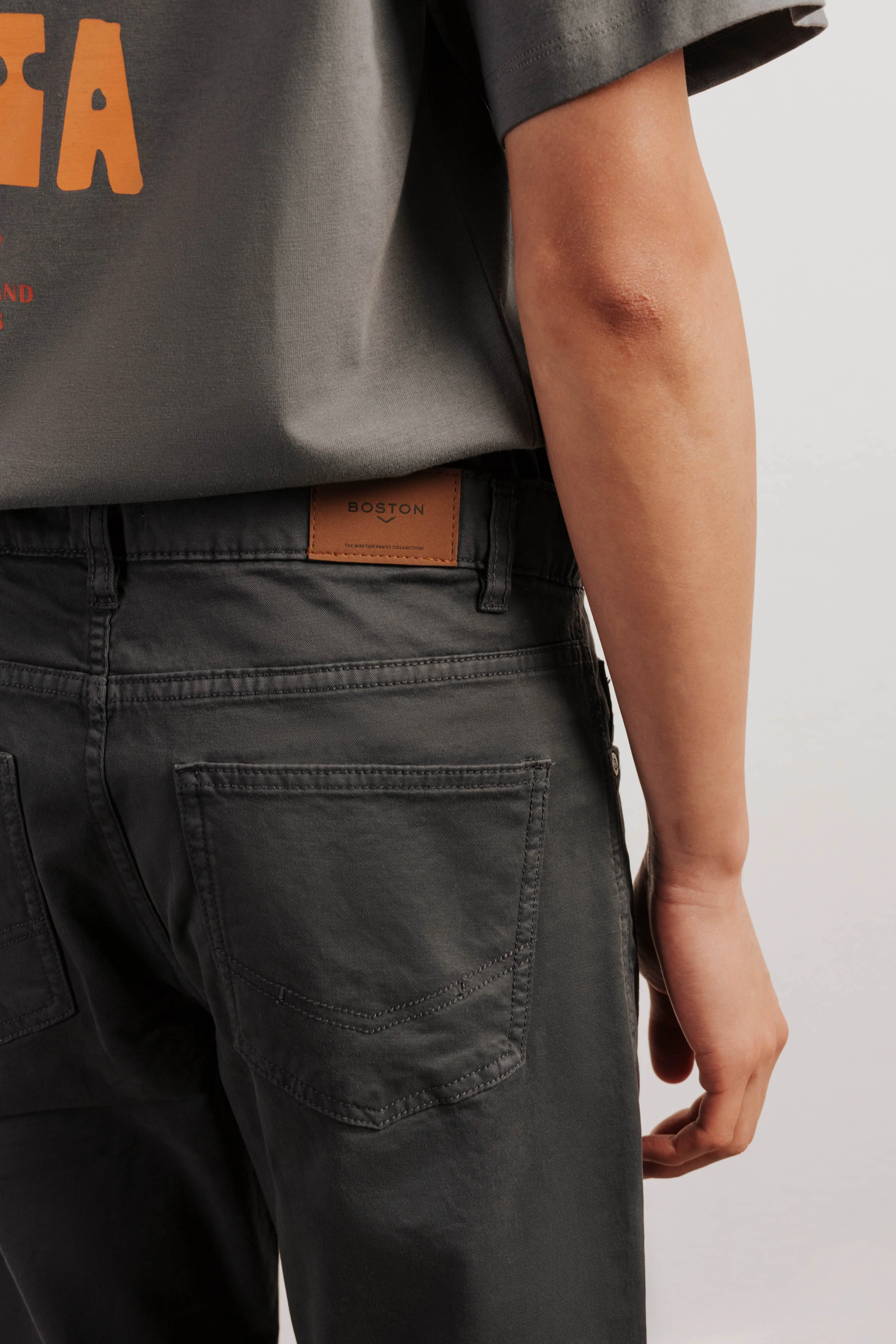 Pantalón slim fit sarga 5b - Image 3