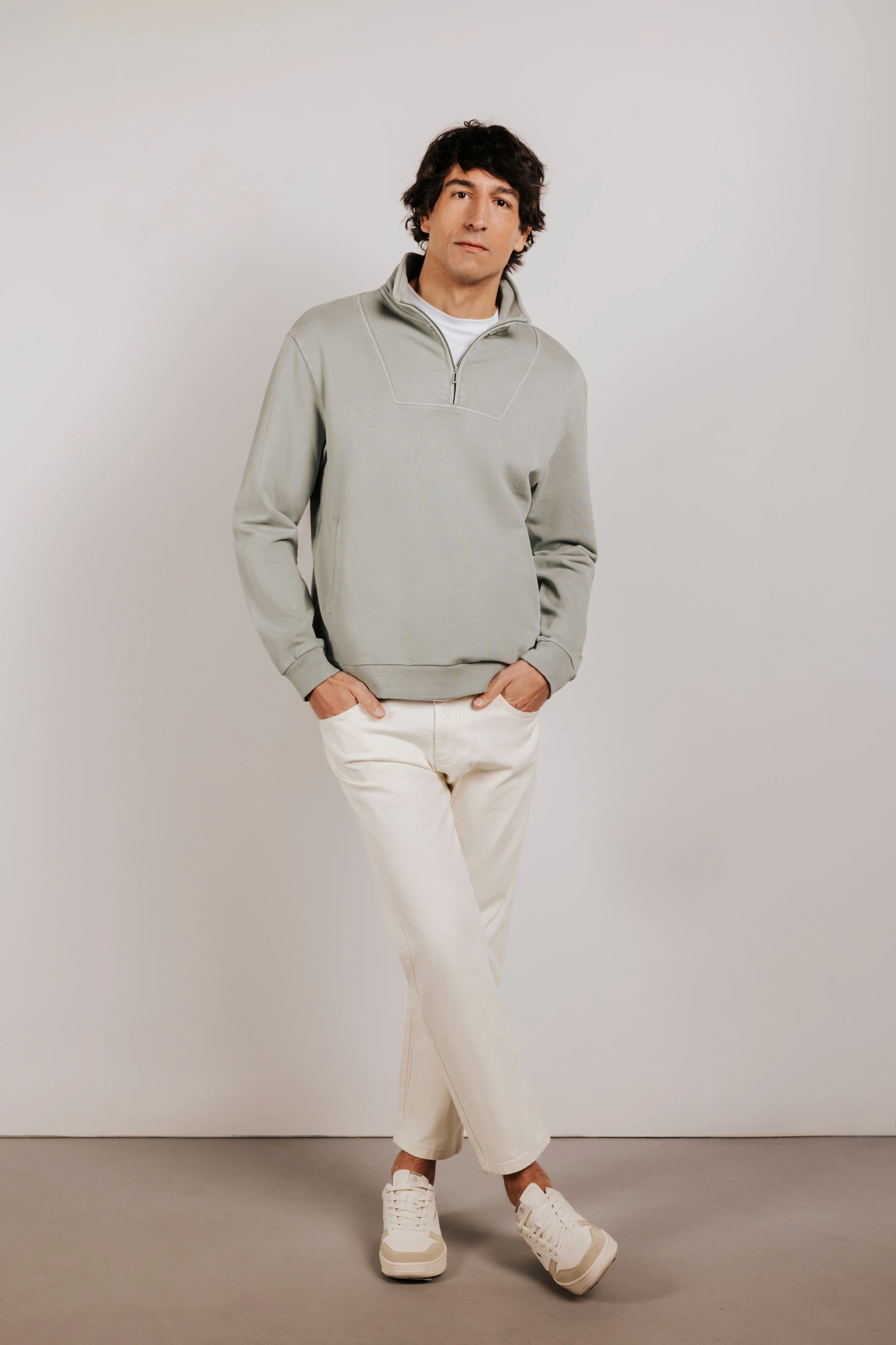 Sudadera confort cuello chimenea - Image 4