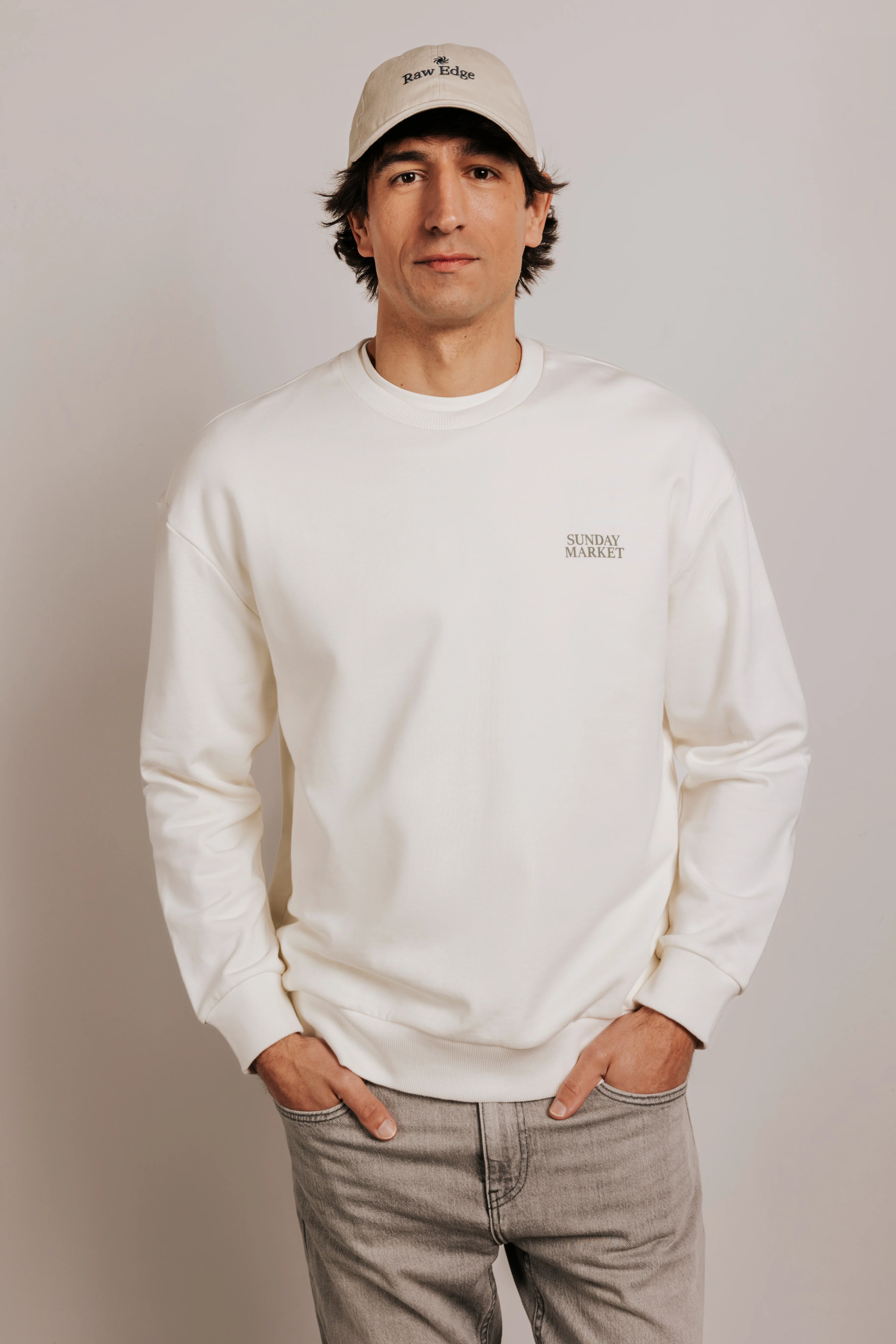 Sudadera oversize gráfica "Sunday market" - Image 3